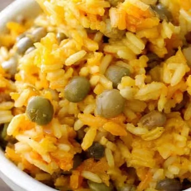 Gandules tray.